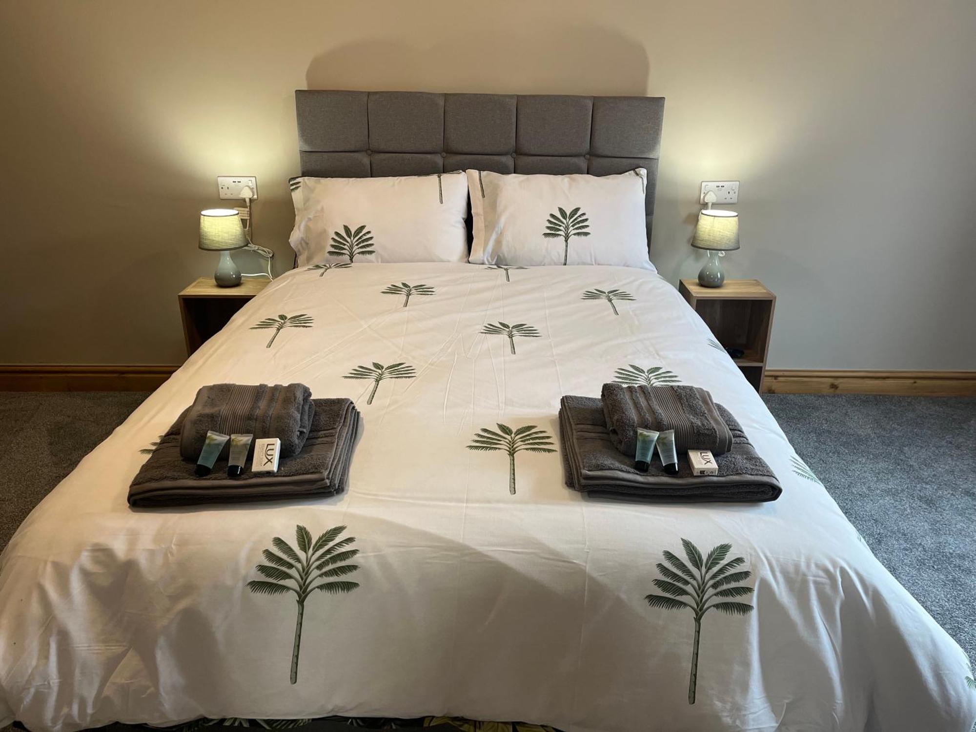 יורק The Manor Inn Pub And Steakhouse, Fridaythorpe, Driffield מראה חיצוני תמונה